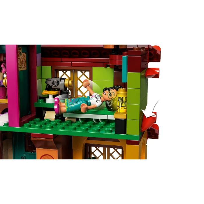 LEGO_43202_INT_12.jpg